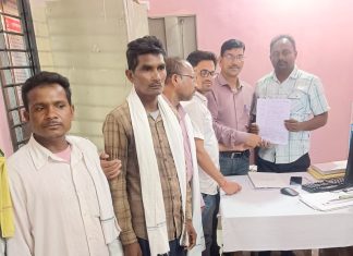 गडचिरोली बस आगाराचा भोंगळ कारभार; प्रवाशांचे झाले बेहाल
