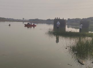 वर्धा नदीच्या त्रिवेणी संगमावर तीन जण बुडाले, बोटीच्या सह्याने शोध मोहीम सुरु