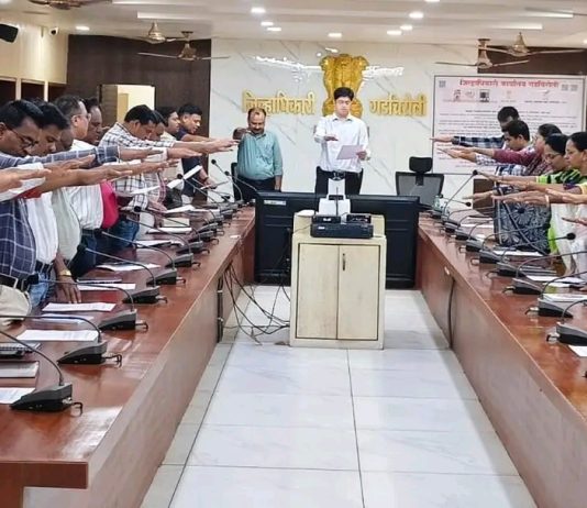 नागरिकांना पारदर्शक व वेळेत सेवा द्या – जिल्हाधिकारी